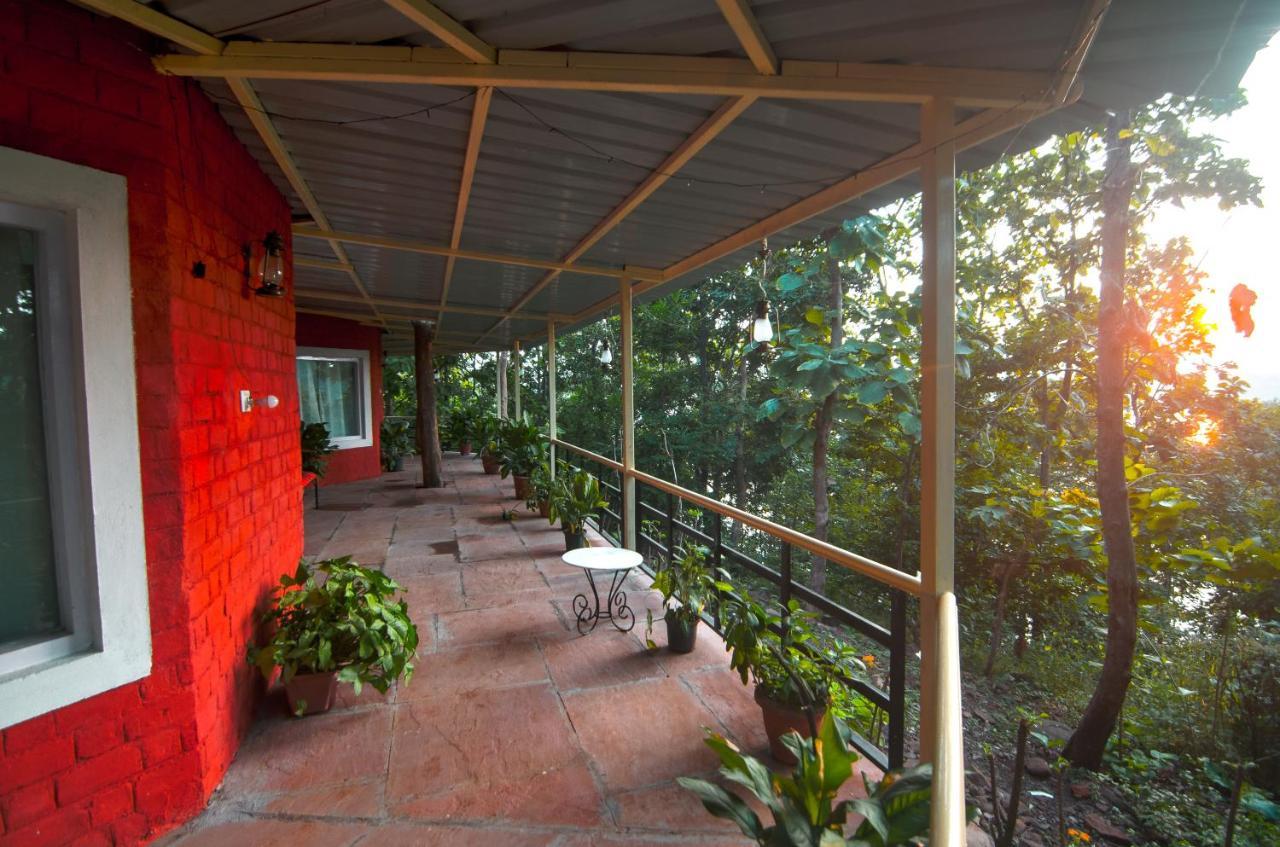 Kolar Jungle Retreat Hotell Lawa Khadi Exteriör bild
